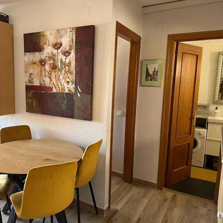 Cozy Near Boliches דירה *