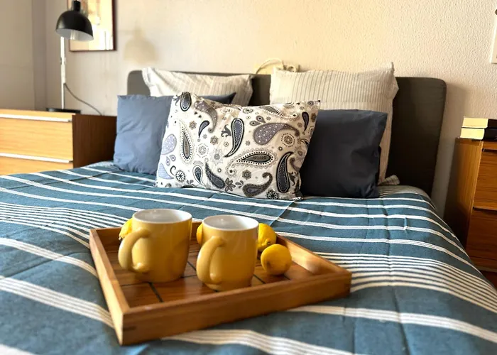 Cozy Near Boliches 公寓 丰希罗拉