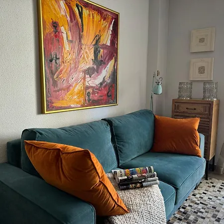 Cozy Near Boliches Appartement *